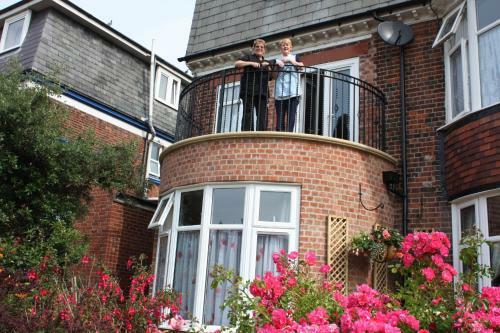 Hostal Barons Court