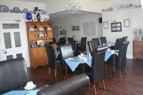 Hostal Barons Court