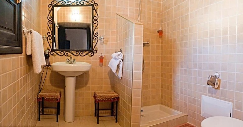 Riad Losra