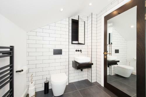 Cheltenham By Harrogate Serviced Apartments