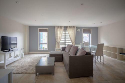 Sandpiper Apartment By Rentmyhouse