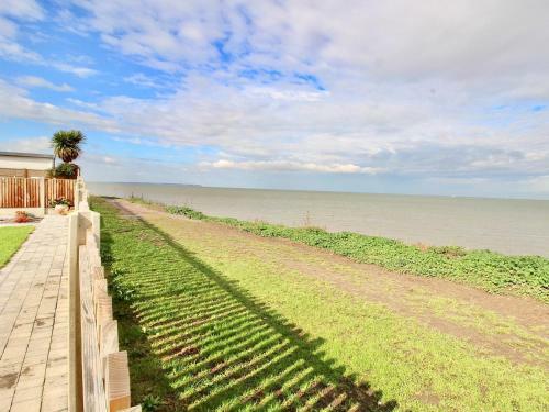 Sea & Sunsets A Luxurious Holiday Home!