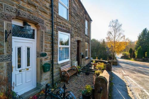 Waters Reach Holiday Cottage