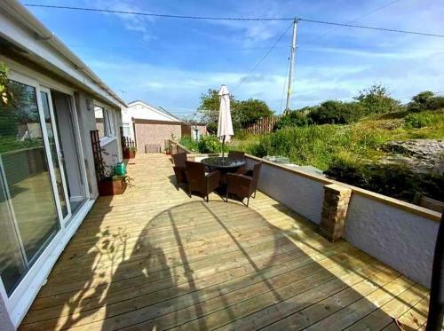 Property 5 Minutes Walk From Trearddur Bay Beach