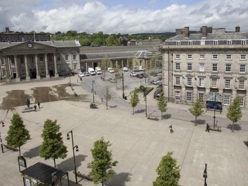 Square Central Aparts