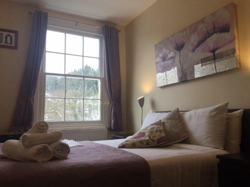 Hostal Bridge View Guest House