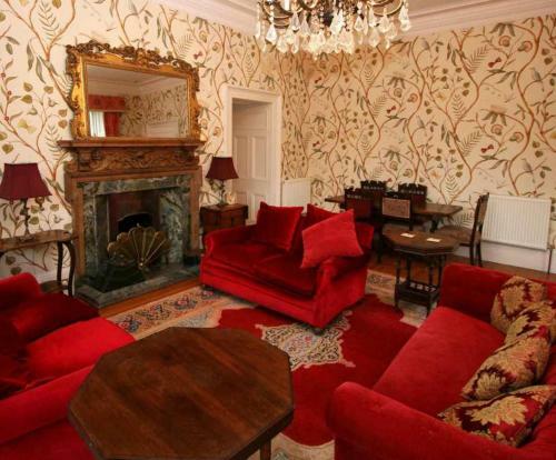 Jedburgh Chateau Sleeps 26