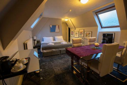 Royal Hotel Kettering By Paym�n Club