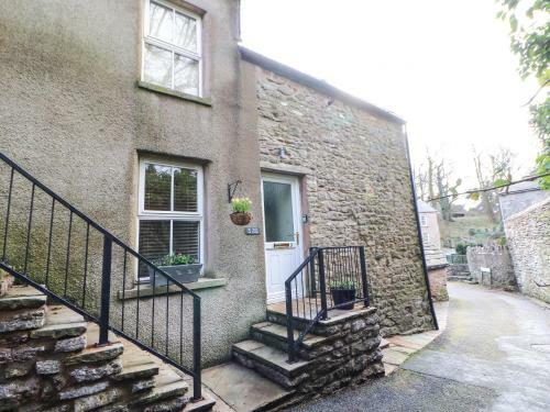 3 Eden Lodge