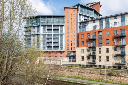 Light And Bright 1br Apartment Close To Station