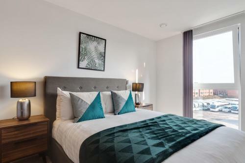 Beautiful 2 Bed 2 Bath Apartment In A Converted Mill