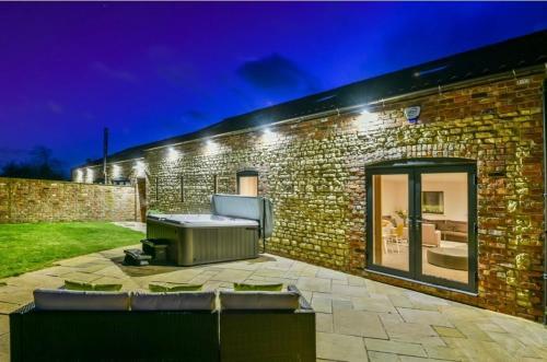 Immaculate 4-bed Cottage In Lincoln
