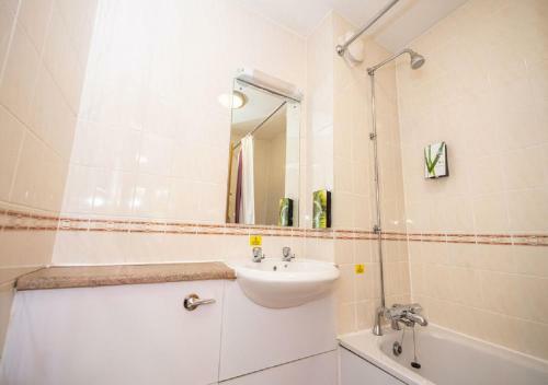 Hotel Stables Inn, Aintree
