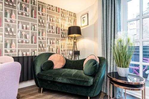 Charming 3-bedroom Coach House With Free Attached Garage!