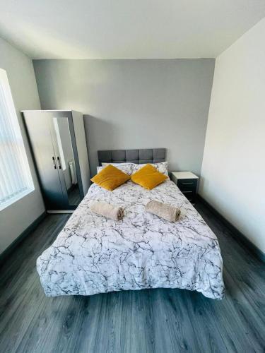 Stunning 4-bed House In Liverpool L15