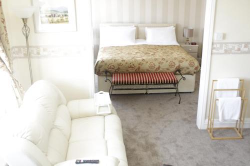 Llandudno Holiday House For 12