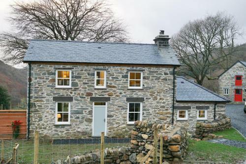 The Farmhouse At Gelli Newydd