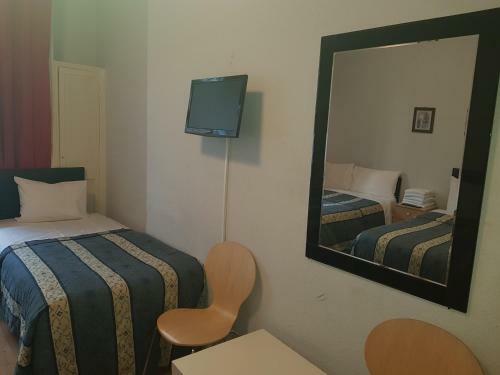 Hostal Anwar House