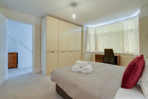 Newark House - 2 Bedroom Serviced Apartment