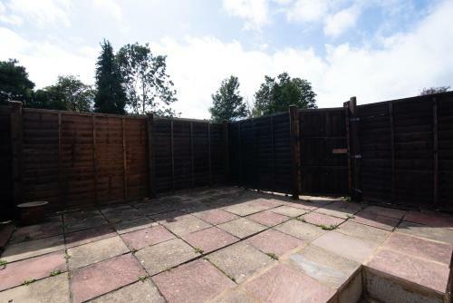 Newark House - 2 Bedroom Serviced Apartment