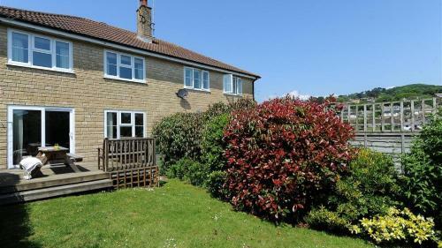1 Studley Gardens