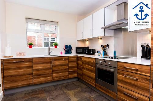 Luxury Apartment W Big Balcony Maidenhead