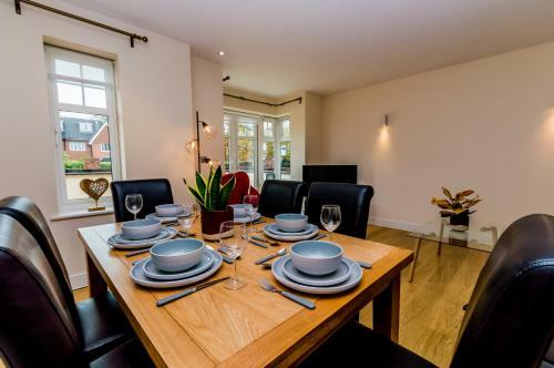 Luxury Apartment W Big Balcony Maidenhead
