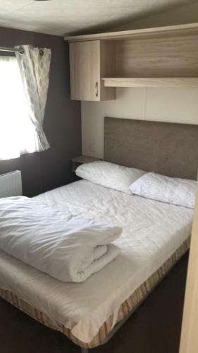 L76 Mablethorpe Chalet Park