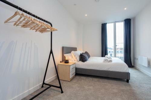 Spacious 2 Bed Apartment In Central Manchester