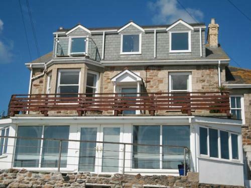 Apartamentos Higher Mount View