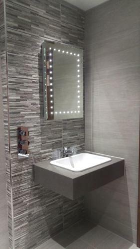 Best Western Plus Pastures Hotel