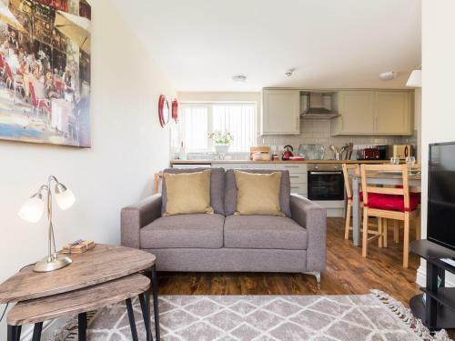 Stayford Apartments, Meriden - Near Nec