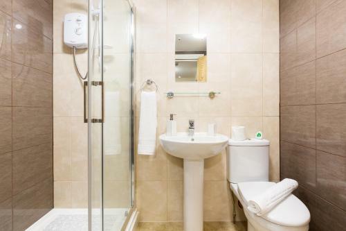 Stayford Apartments, Meriden - Near Nec