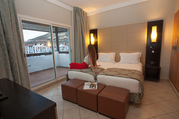 Hotel Atlas Marina Beach Suites & Spa