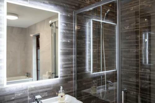 Hostal Ballycanal Moira- Guest House And Self-catering