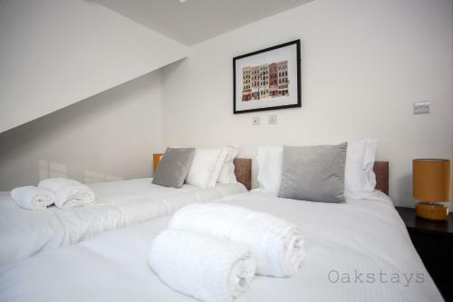 Apartamento Oakstays - Bright, Spacious Gem