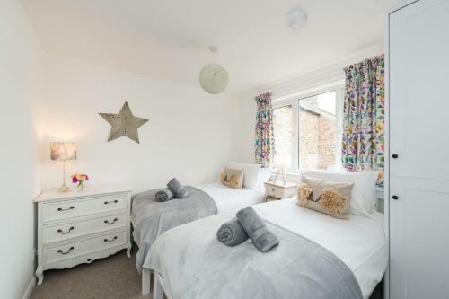 Cross View, Norham