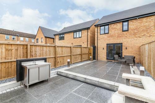 Blackstone Walk - Fabulous Houses With Parking