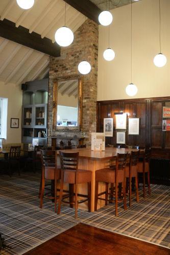 Hotel Boat & Horses Inn