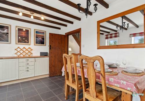 1 Lambston Cottage