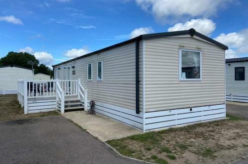 Large Mobile Home, Pevensey Bay Holiday Park,