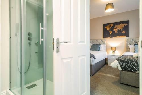 Apartamento Large Contractor House - Free Parking By Comfyworkers