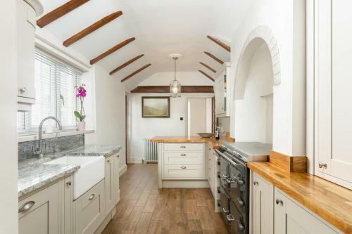 Stunning 2bd Property W Garden In Salisbury