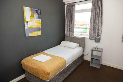 Alexander Apartments Roker