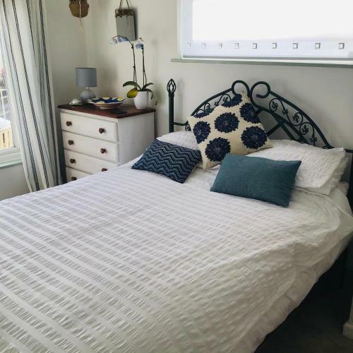 Stunning 1-bed Apartment In Looe Near Quiet Beach