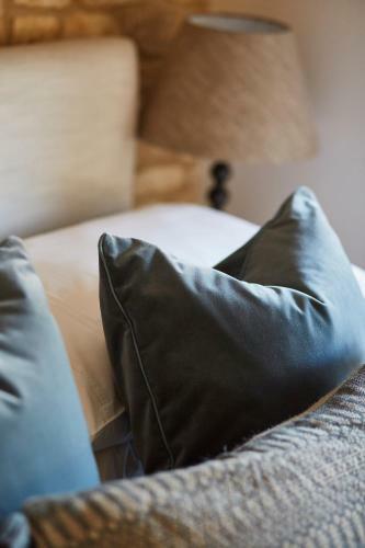 The Cotswold Snug