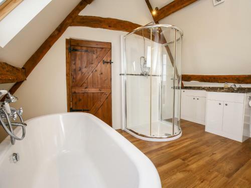 Shifford Manor Farm