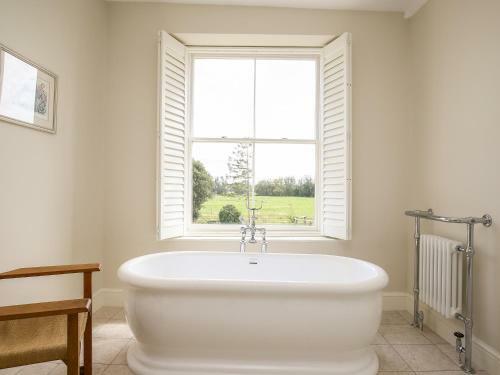 Shifford Manor Farm