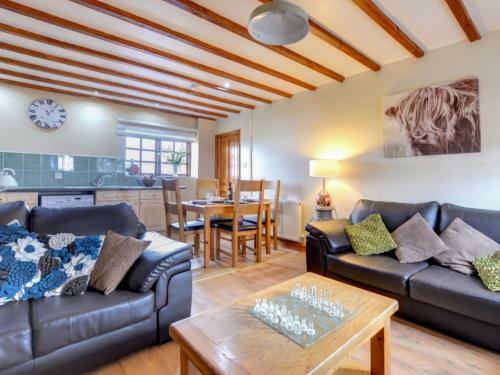 Holiday Home Ffordd Fodolydd-2