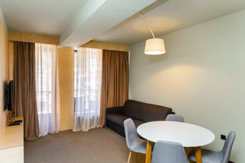 Apartamento 1br Apt With Balcony 5 Min From Mountain Kokhta